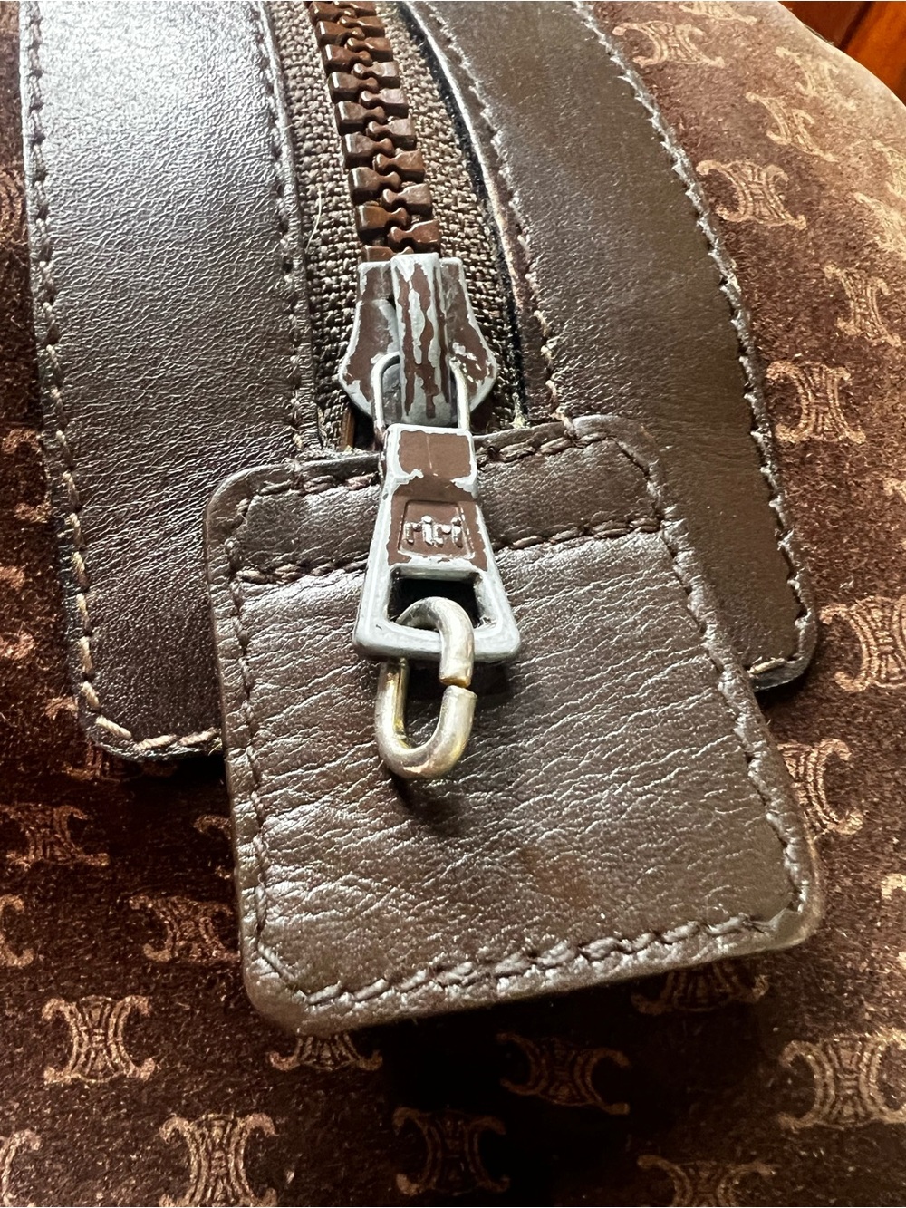 CELINE MACADAM VINTAGE SUEDE BOSTON BAG - Picture 9 of 17